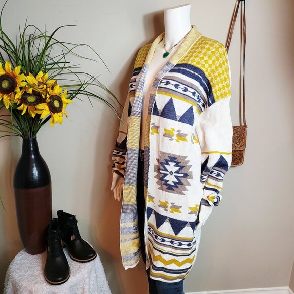 Lavender Tribe gorgeous wool blend super soft South west cardigan - Picture 7 of 9